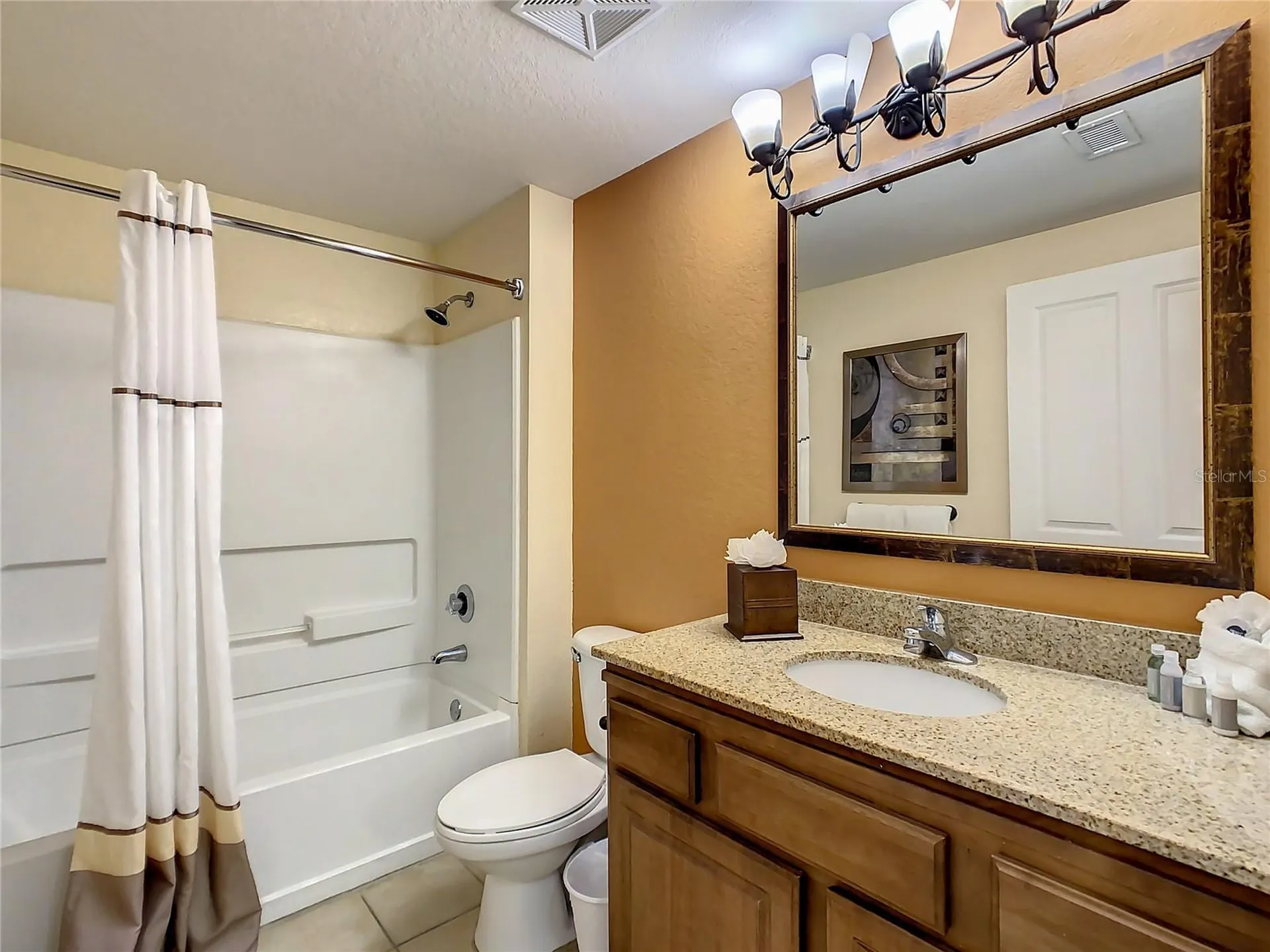 12538 Floridays Resort Drive Orlando FL 32821