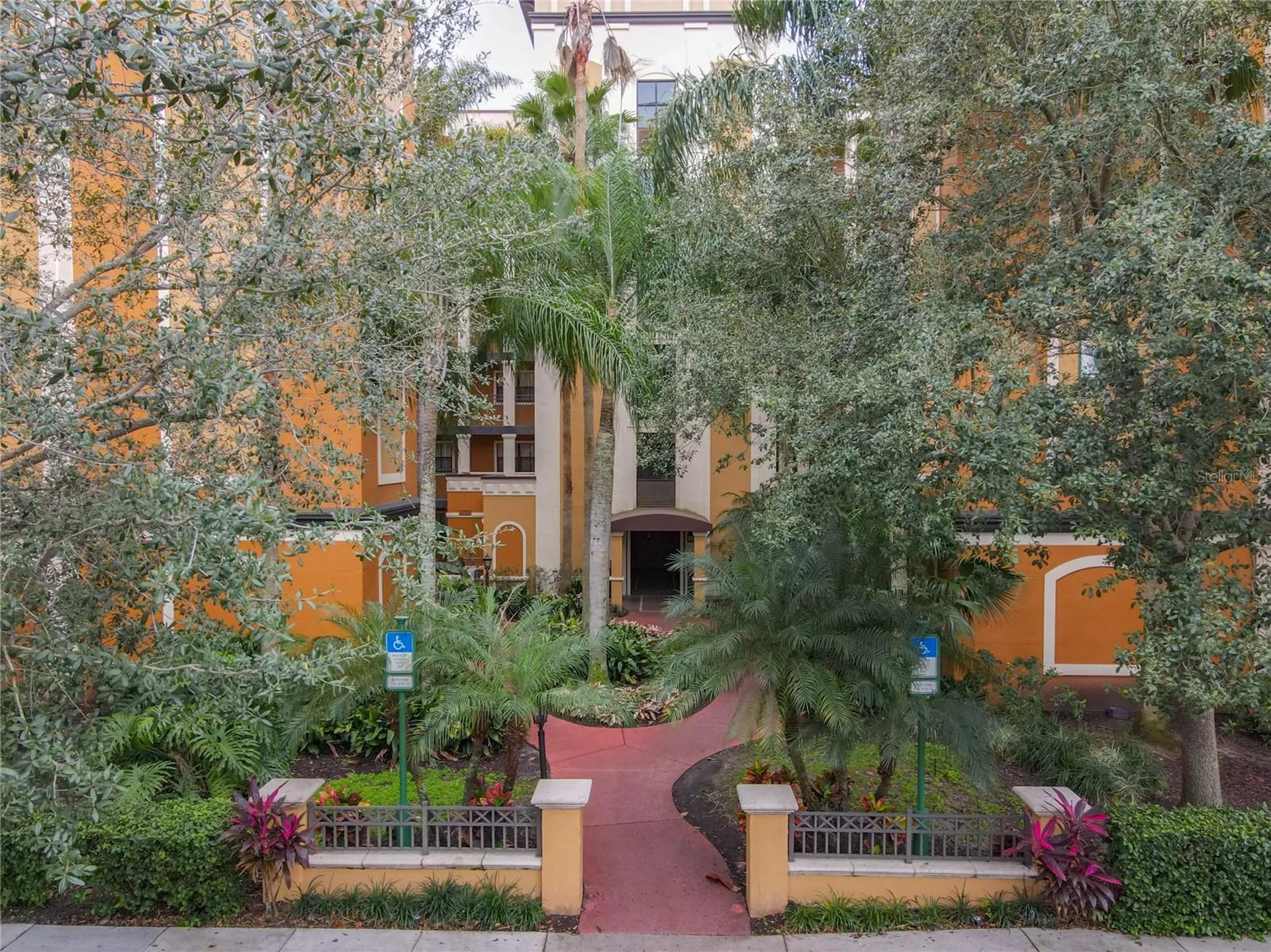 12538 Floridays Resort Drive Orlando FL 32821