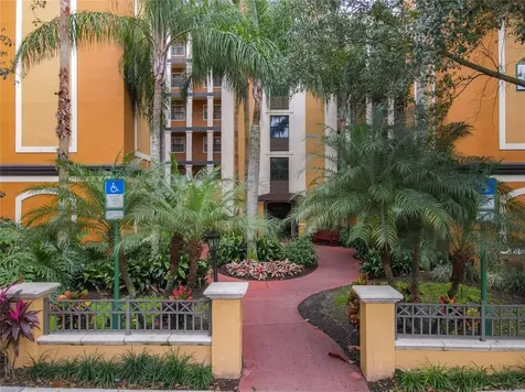 12538 Floridays Resort Drive Orlando FL 32821