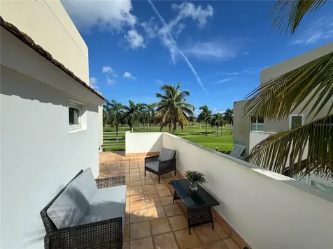 Villas De Golf East Dorado Del Mar Boulevard Dorado PR 00646