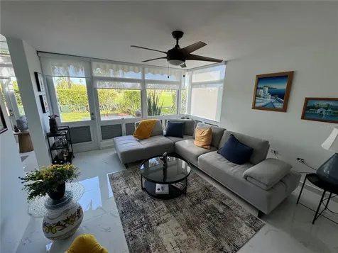 Villas De Golf East Dorado Del Mar Boulevard Dorado PR 00646