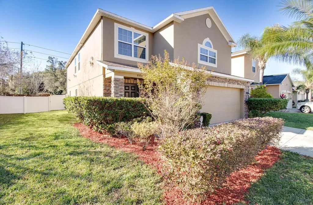 8843 Isla Bella Drive Orlando FL 32818
