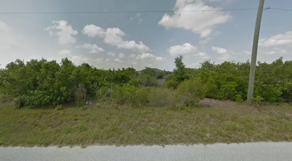 14326 Morristown Avenue Port Charlotte FL 33981