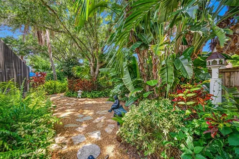 1100 Bramblewood Drive Safety Harbor FL 34695