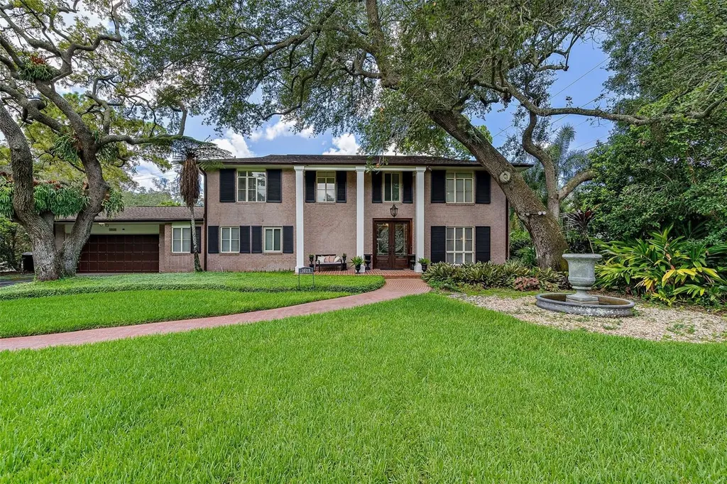 1038 41st Avenue N St Petersburg FL 33703
