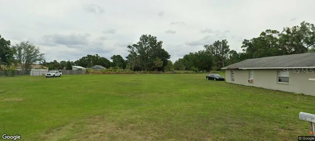 5152 Martin Luther King Drive Bowling Green FL 33834