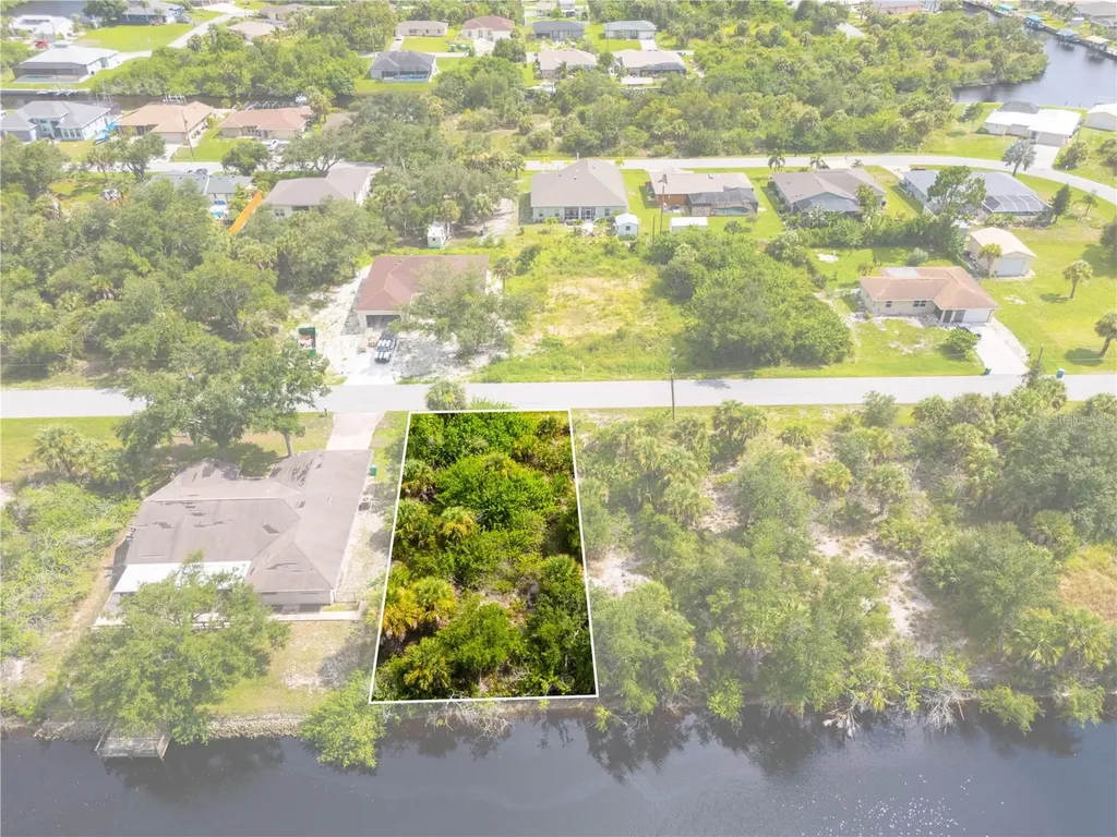 17348 Gulfspray Circle Port Charlotte FL 33948