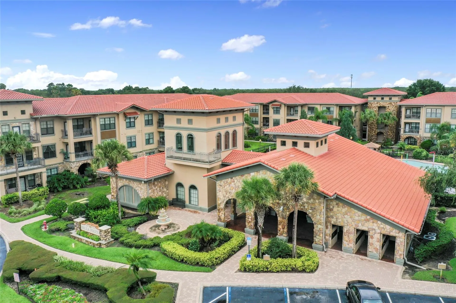 901 Charo Parkway Davenport FL 33897