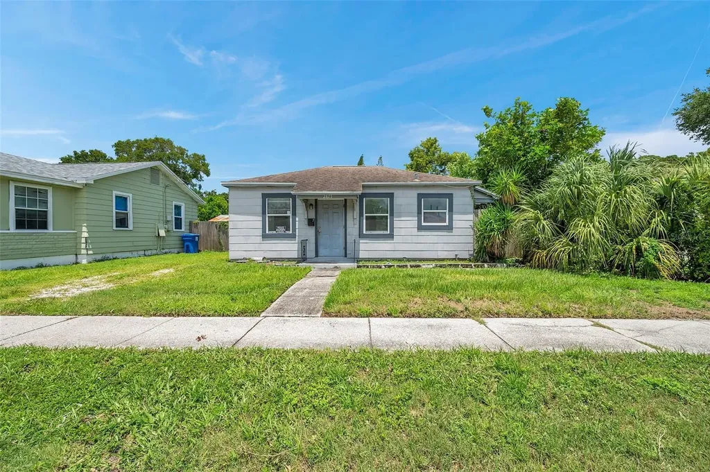 2875 38th Avenue N St Petersburg FL 33713