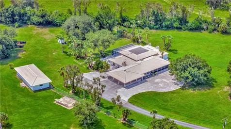 7049 Myakka Valley Trail Sarasota FL 34241