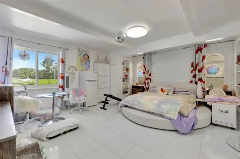 7049 Myakka Valley Trail Sarasota FL 34241