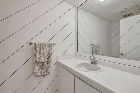 7049 Myakka Valley Trail Sarasota FL 34241