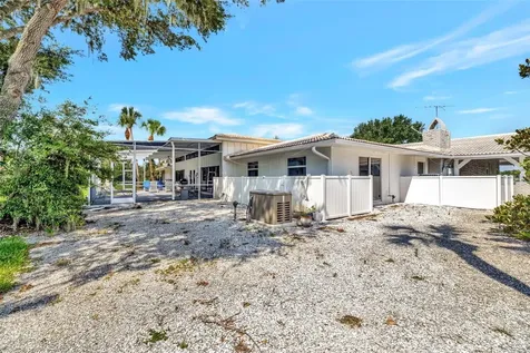 7049 Myakka Valley Trail Sarasota FL 34241