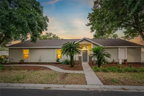 1424 Walden Oaks Place Plant City FL 33563