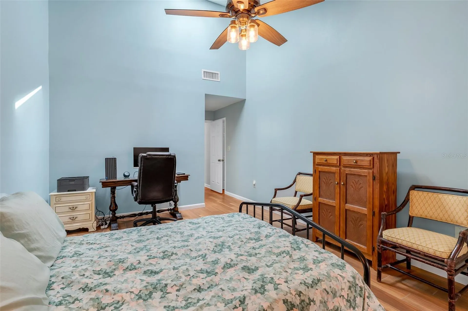 701 Clusterwood Drive Yalaha FL 34797
