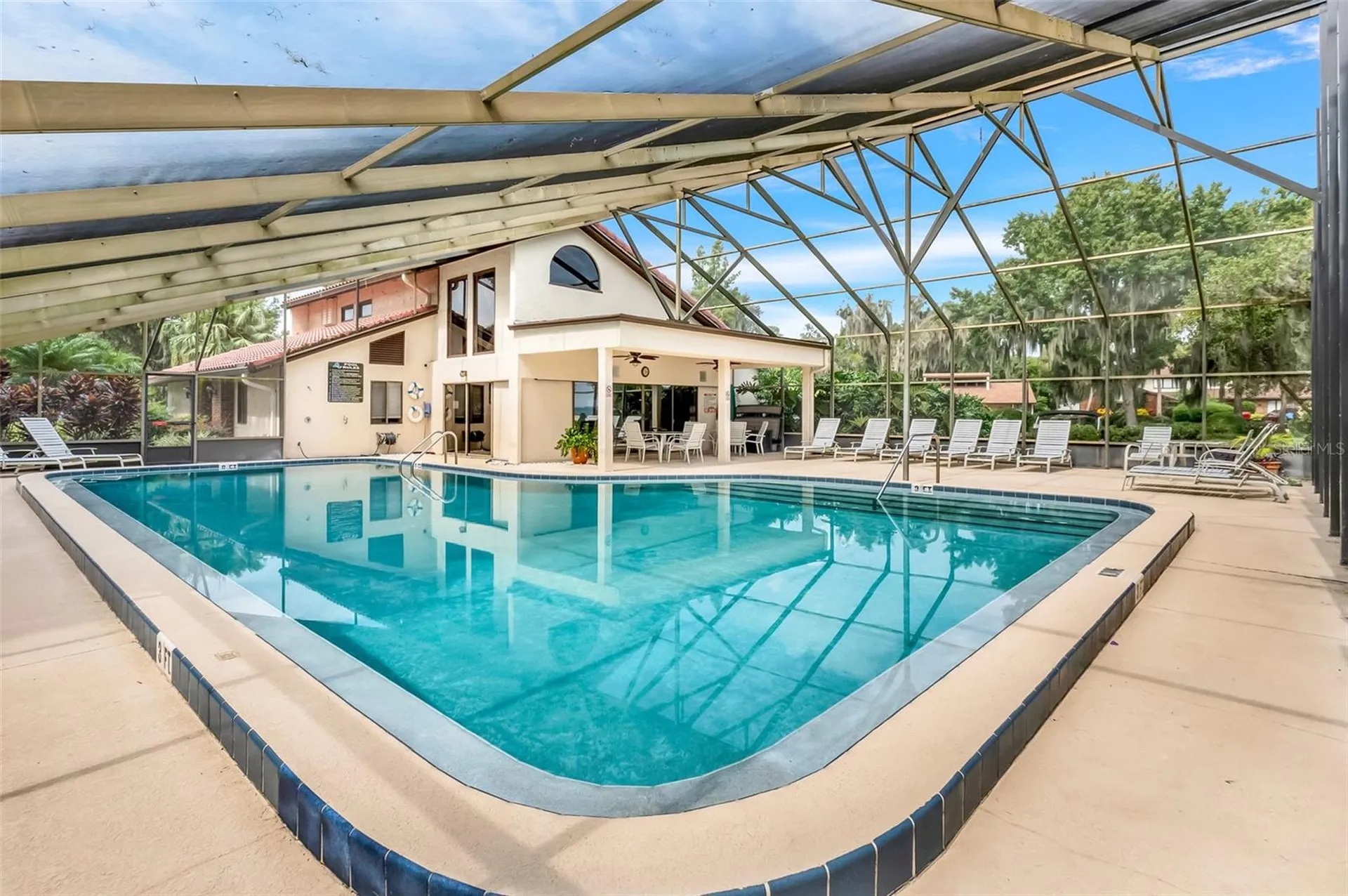 701 Clusterwood Drive Yalaha FL 34797