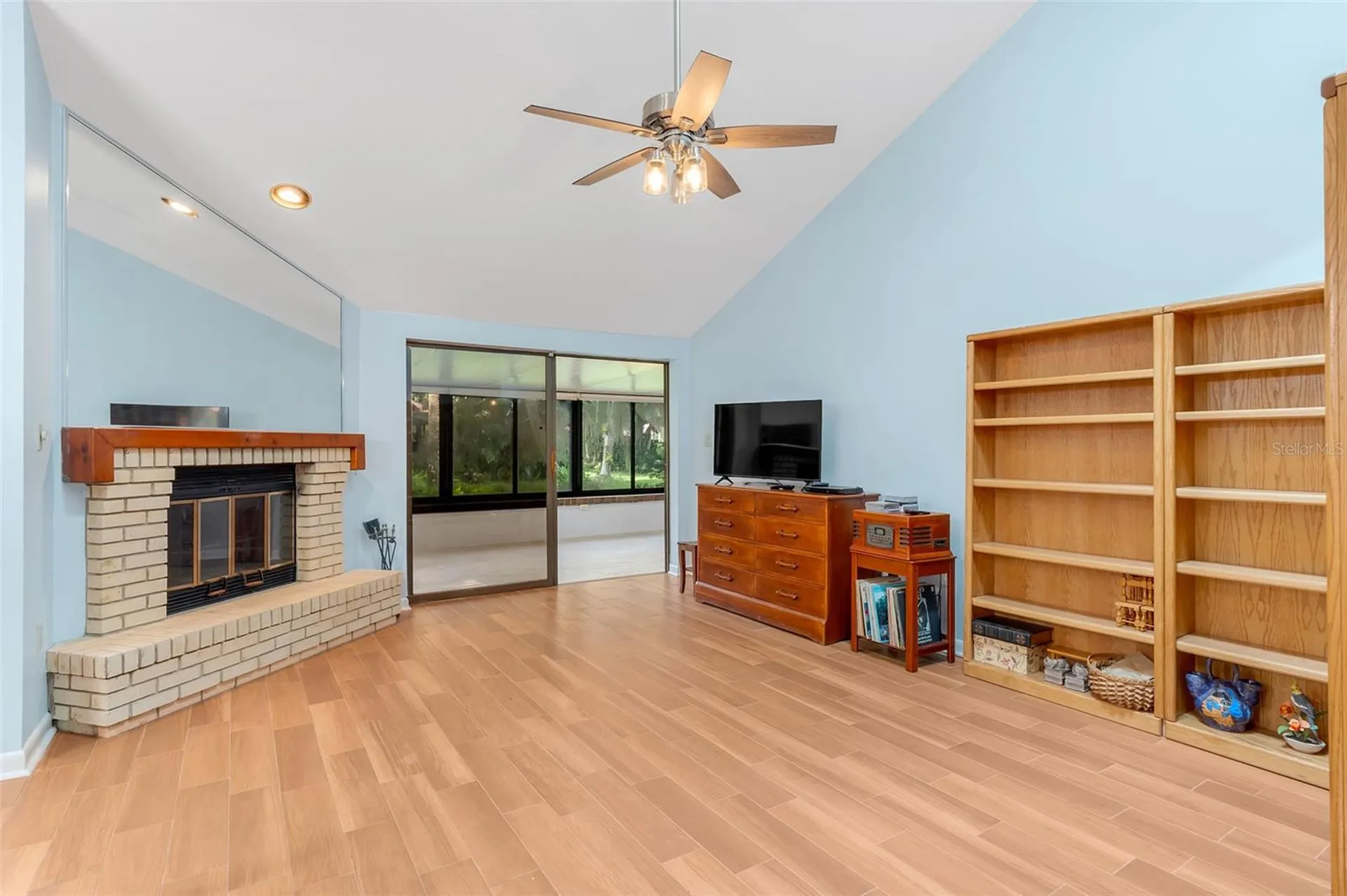 701 Clusterwood Drive Yalaha FL 34797