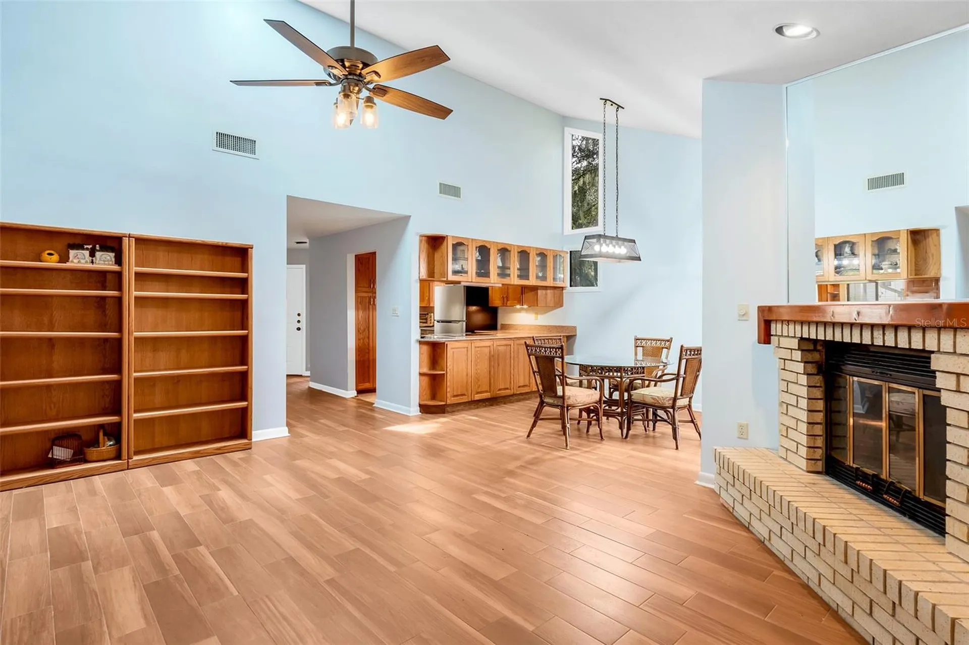 701 Clusterwood Drive Yalaha FL 34797