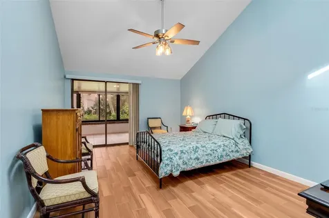 701 Clusterwood Drive Yalaha FL 34797