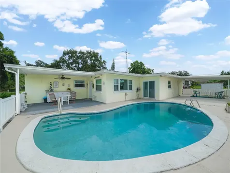 734 Osceola Avenue Lake Wales FL 33853