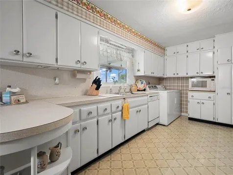 734 Osceola Avenue Lake Wales FL 33853