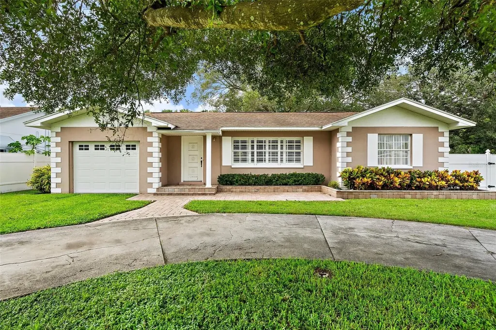4984 48th Terrace N St Petersburg FL 33709