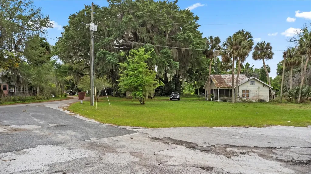 1712 Connell Road Leesburg FL 34748