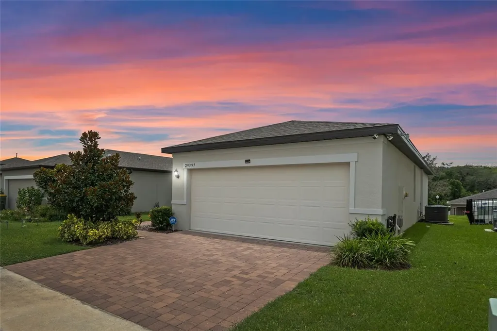 29397 Caspian Street Leesburg FL 34748