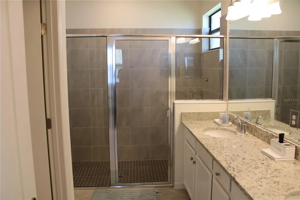 6647 Clairborne Lane Bradenton FL 34211