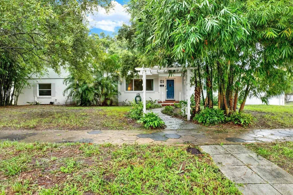 4660 6th Avenue N St Petersburg FL 33713