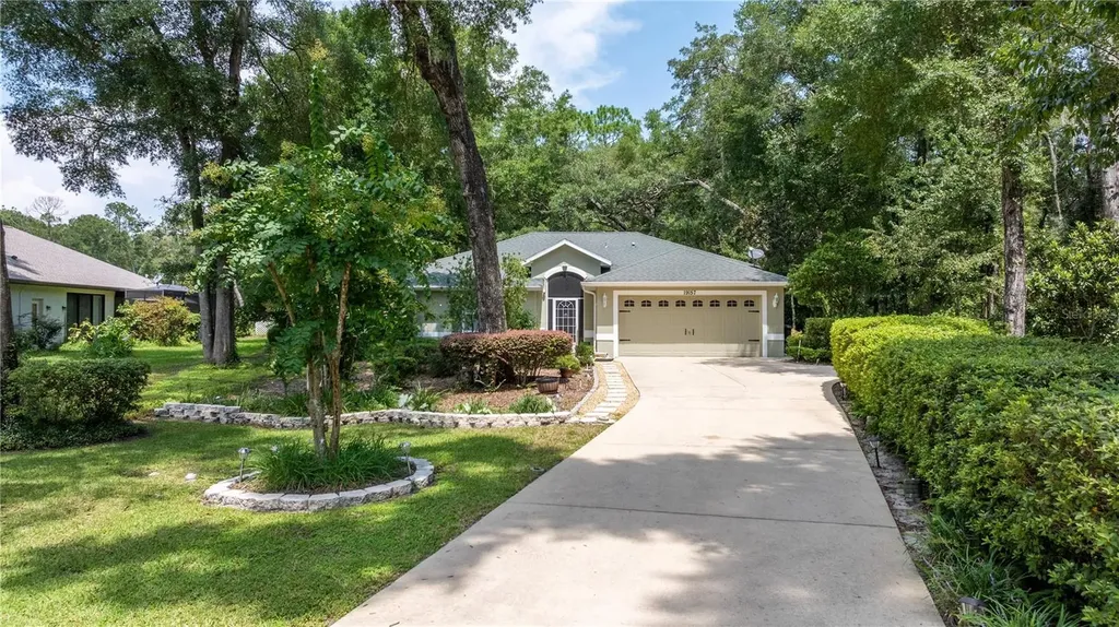 19157 SW 101st Place Road Dunnellon FL 34432