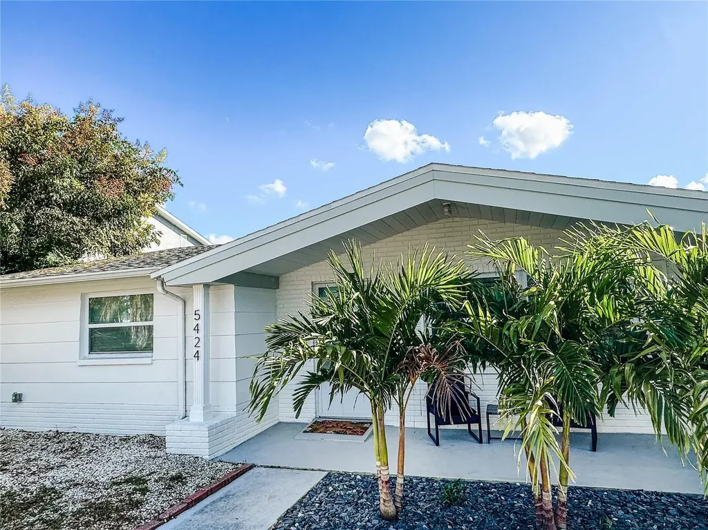 5424 Flora Avenue Holiday FL 34690