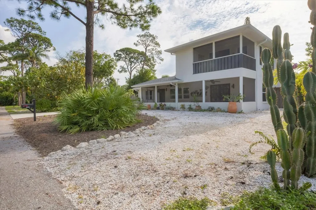 8481 Bay Breeze Lane Sarasota FL 34243