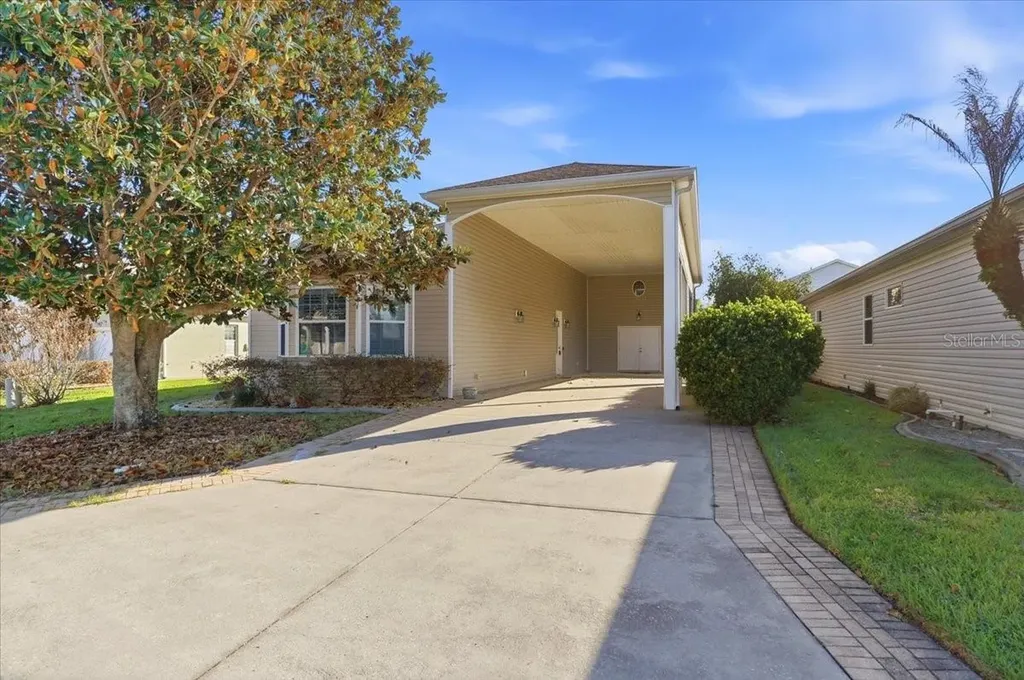 323 Travelers Drive Polk City FL 33868
