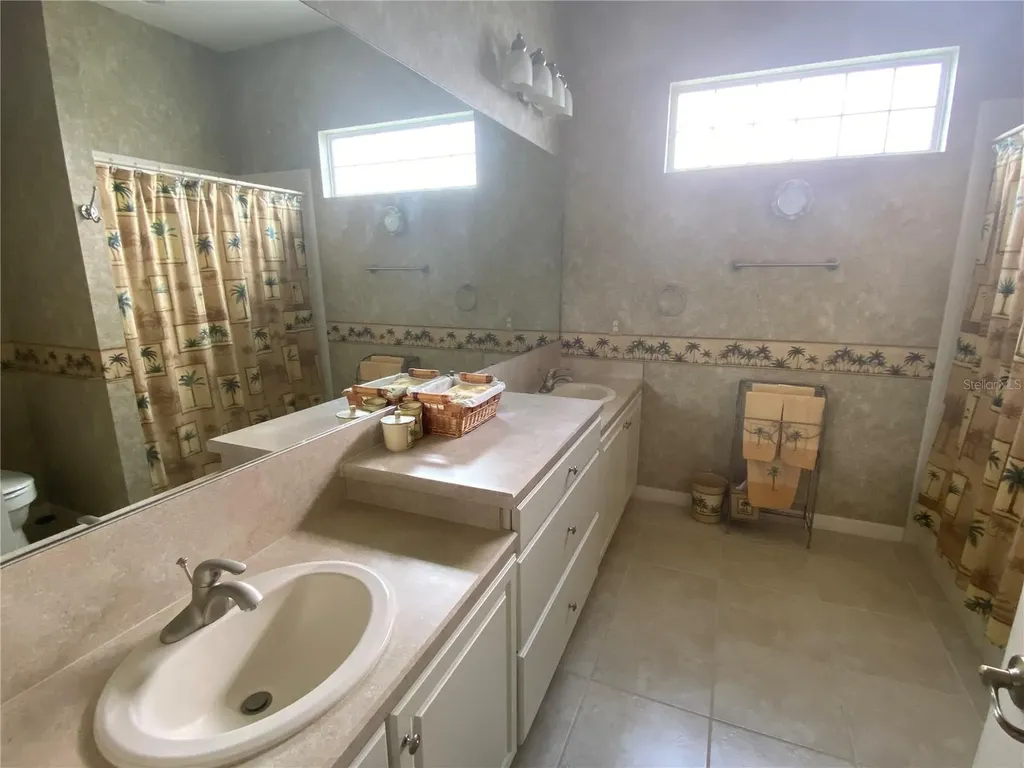 323 Travelers Drive Polk City FL 33868