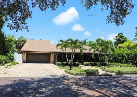 7119 Burlington Avenue N St Petersburg FL 33710