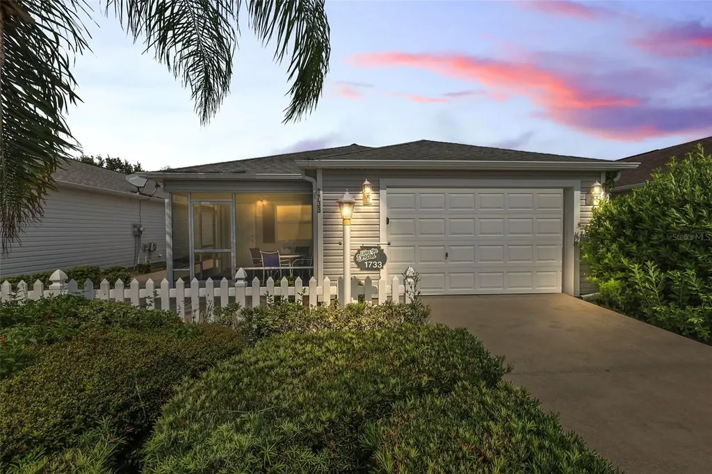 1733 Galahad Terrace The Villages FL 32162
