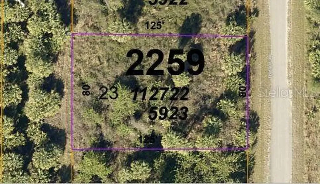 E Fiveleaf Dr, North Port FL 34288