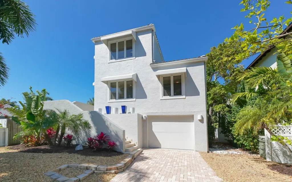 228 Van Buren Drive Sarasota FL 34236