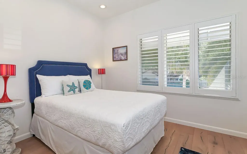 228 Van Buren Drive Sarasota FL 34236