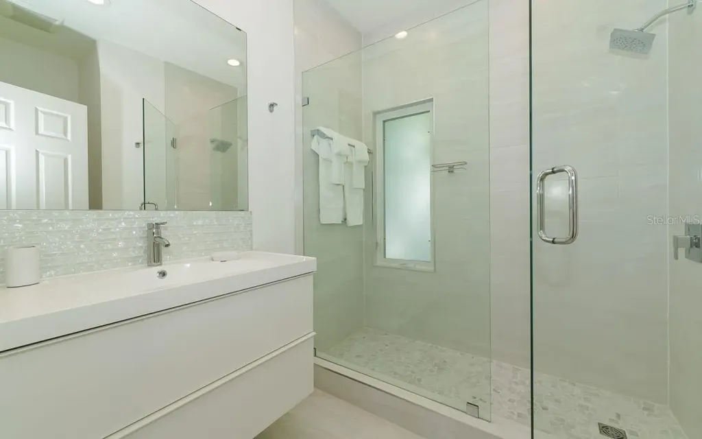 228 Van Buren Drive Sarasota FL 34236