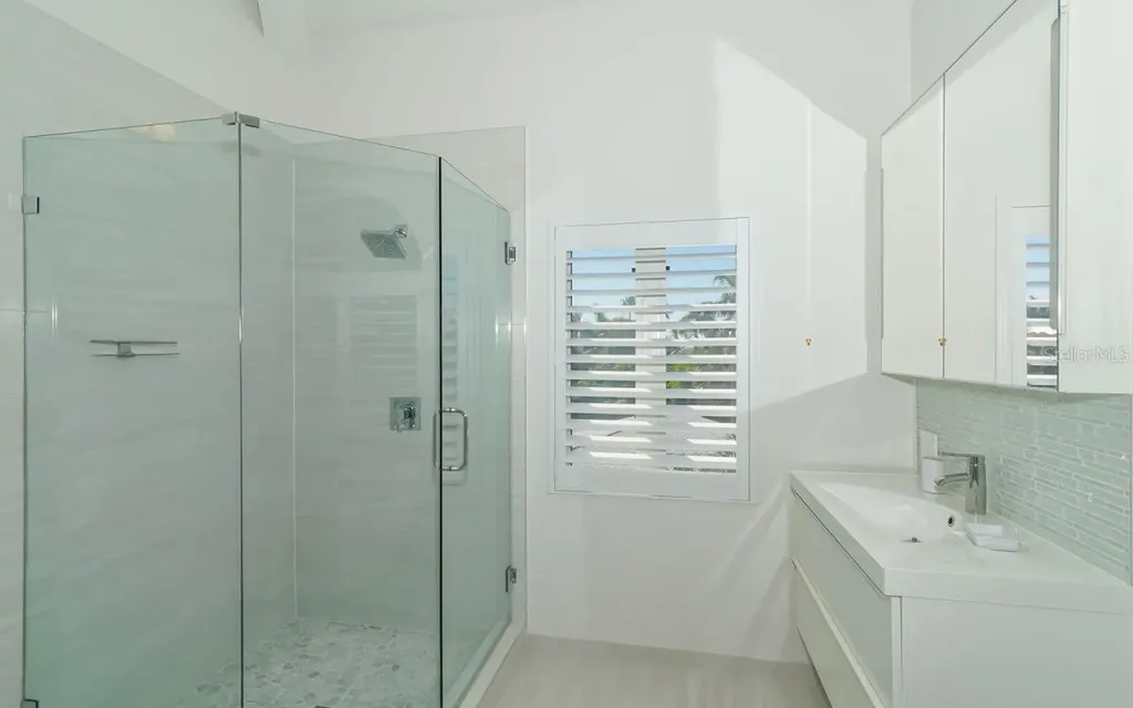 228 Van Buren Drive Sarasota FL 34236