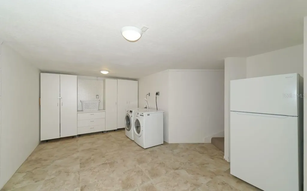 228 Van Buren Drive Sarasota FL 34236