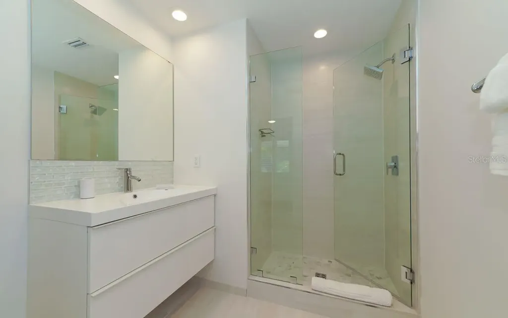 228 Van Buren Drive Sarasota FL 34236