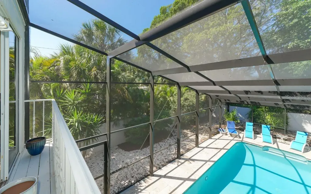 228 Van Buren Drive Sarasota FL 34236