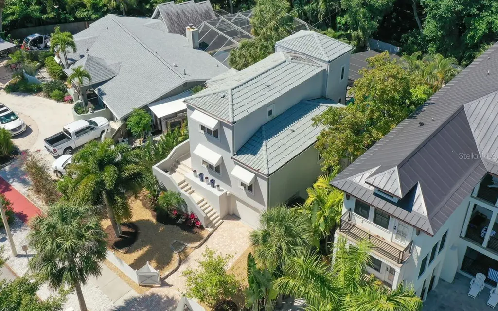 228 Van Buren Drive Sarasota FL 34236