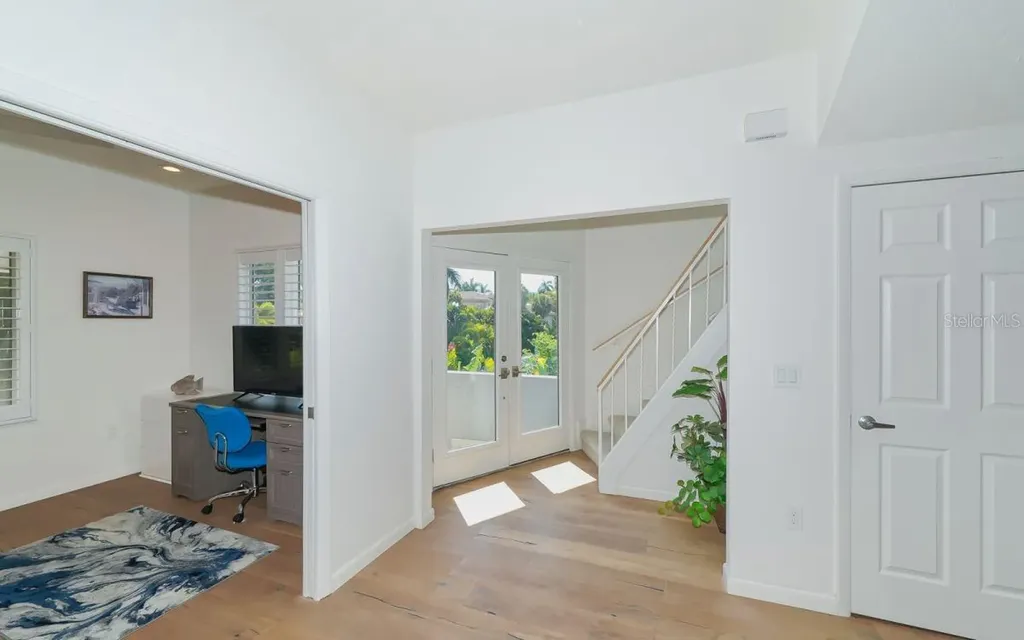 228 Van Buren Drive Sarasota FL 34236