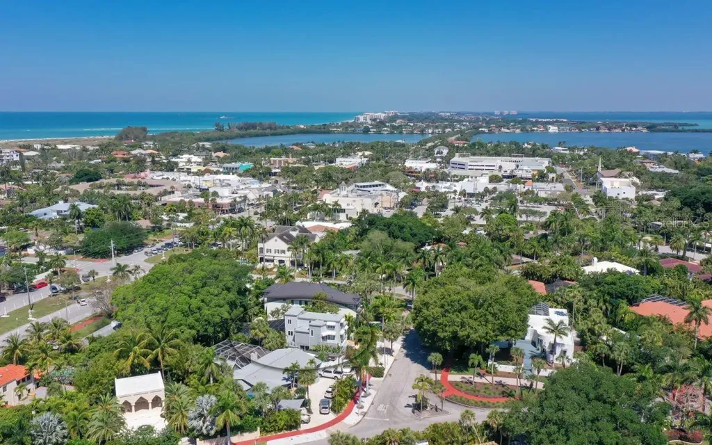 228 Van Buren Drive Sarasota FL 34236