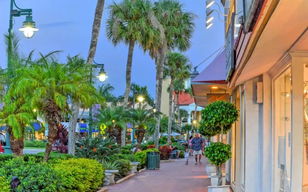 228 Van Buren Drive Sarasota FL 34236