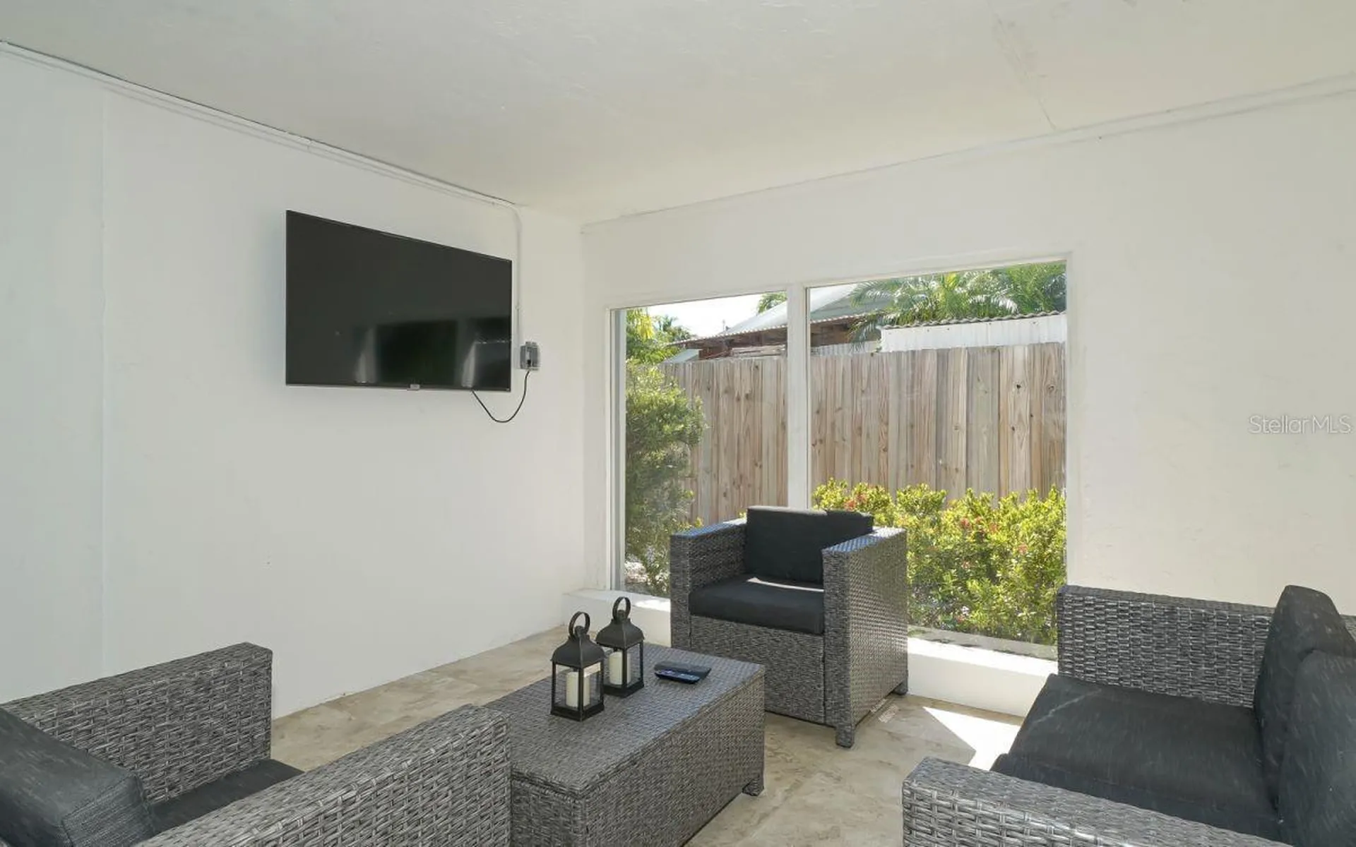 228 Van Buren Drive Sarasota FL 34236